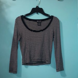 long sleeve crop top